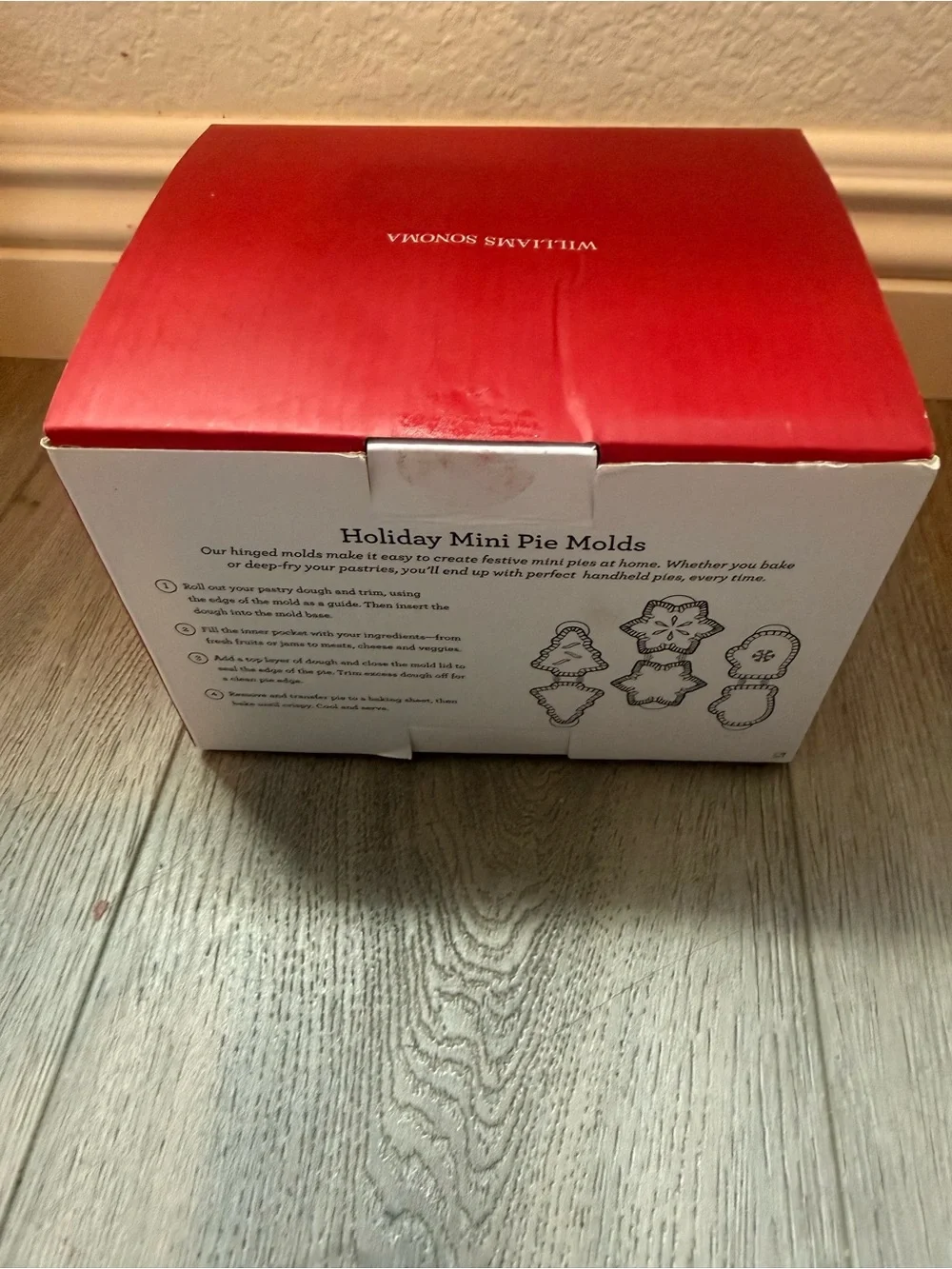 Williams Sonoma Holiday Hand Pie Molds, Set of 3, William Sonoma Mini Pie Molds